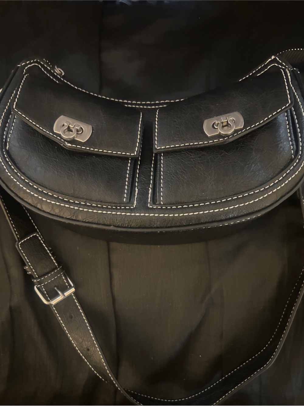 Steve Madden Black Leather Crossbody Bag with Contrast Stitching
